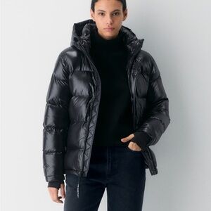 Aritzia Black Puffer Jacket